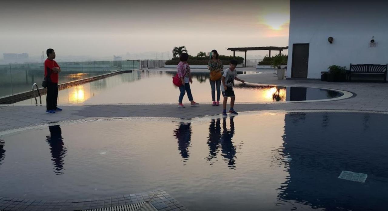 ג'והור בהרו Bayu Marina Residence 3 Mins Away Mid Valley Southkey מראה חיצוני תמונה