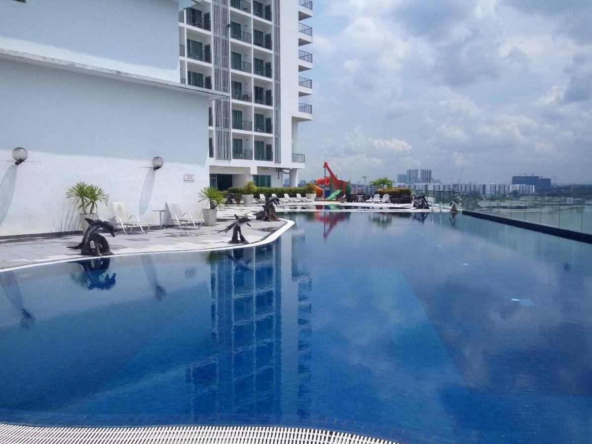 ג'והור בהרו Bayu Marina Residence 3 Mins Away Mid Valley Southkey מראה חיצוני תמונה